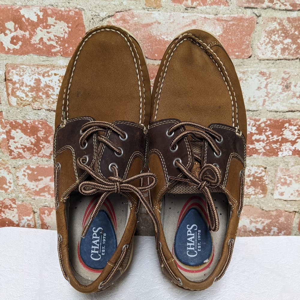 Chaps Men's 11 Wide Boat Shoes Lace Up. Box 47